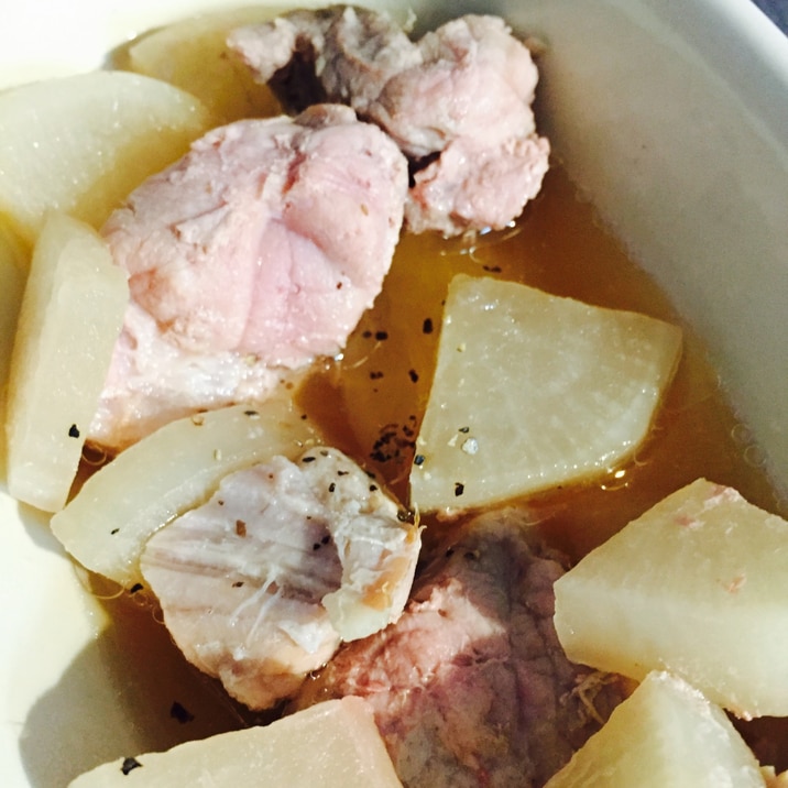 炊飯器で!大根と豚かたまり肉の煮物